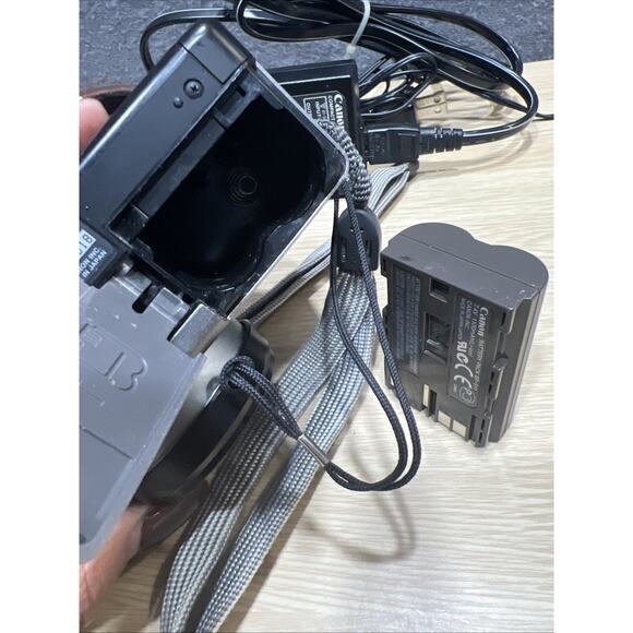 Canon Powershot G1 3.3MP Digital Camera With 128 MB Memory Card, Silver - Tested - Picture 14 of 16